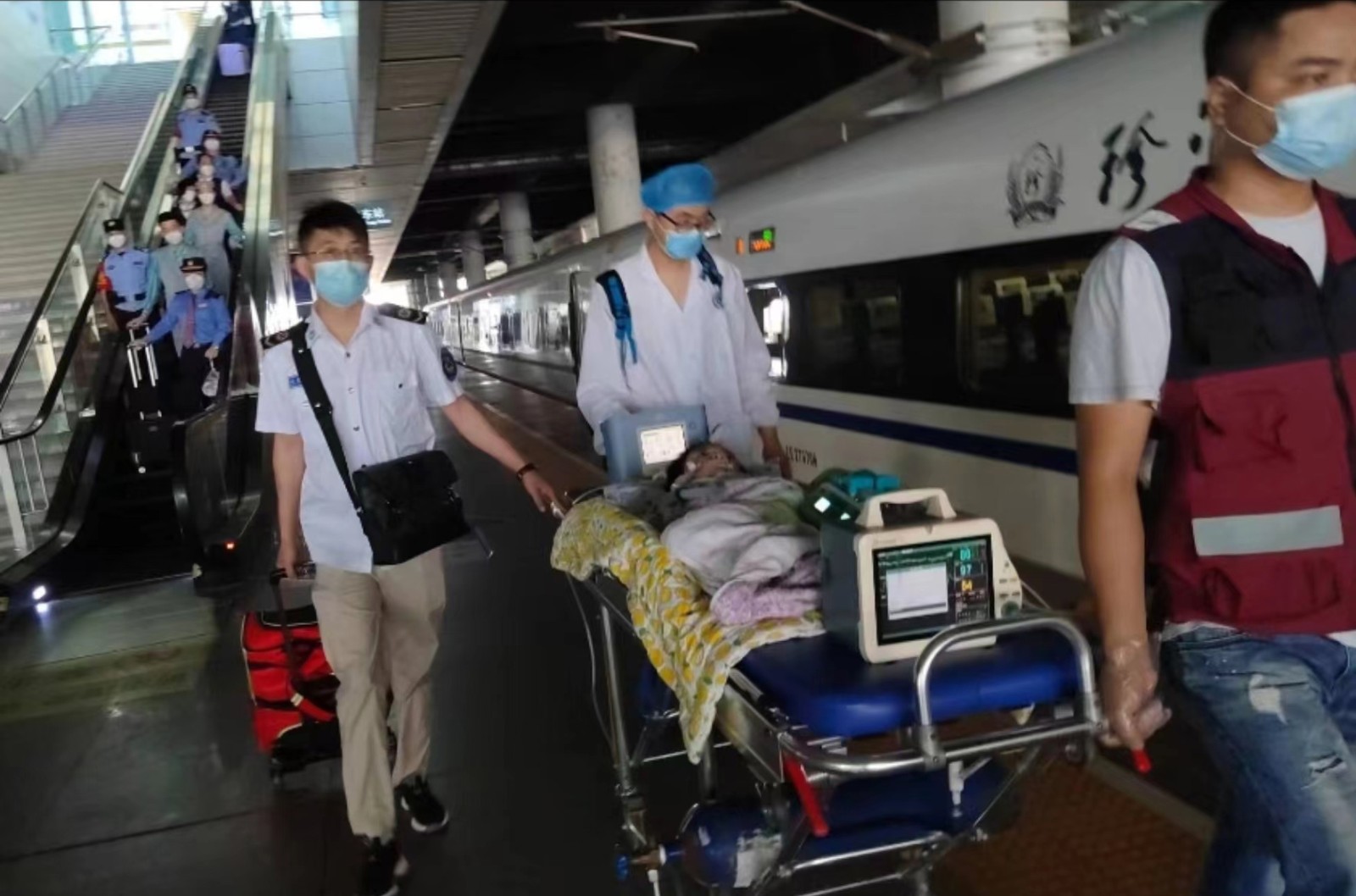 滑县高铁转运公司